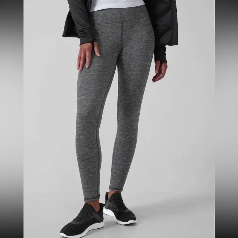 Like New! Athleta Altitude Polartec Power Stretch Tight: Medium Tall *31” Inseam